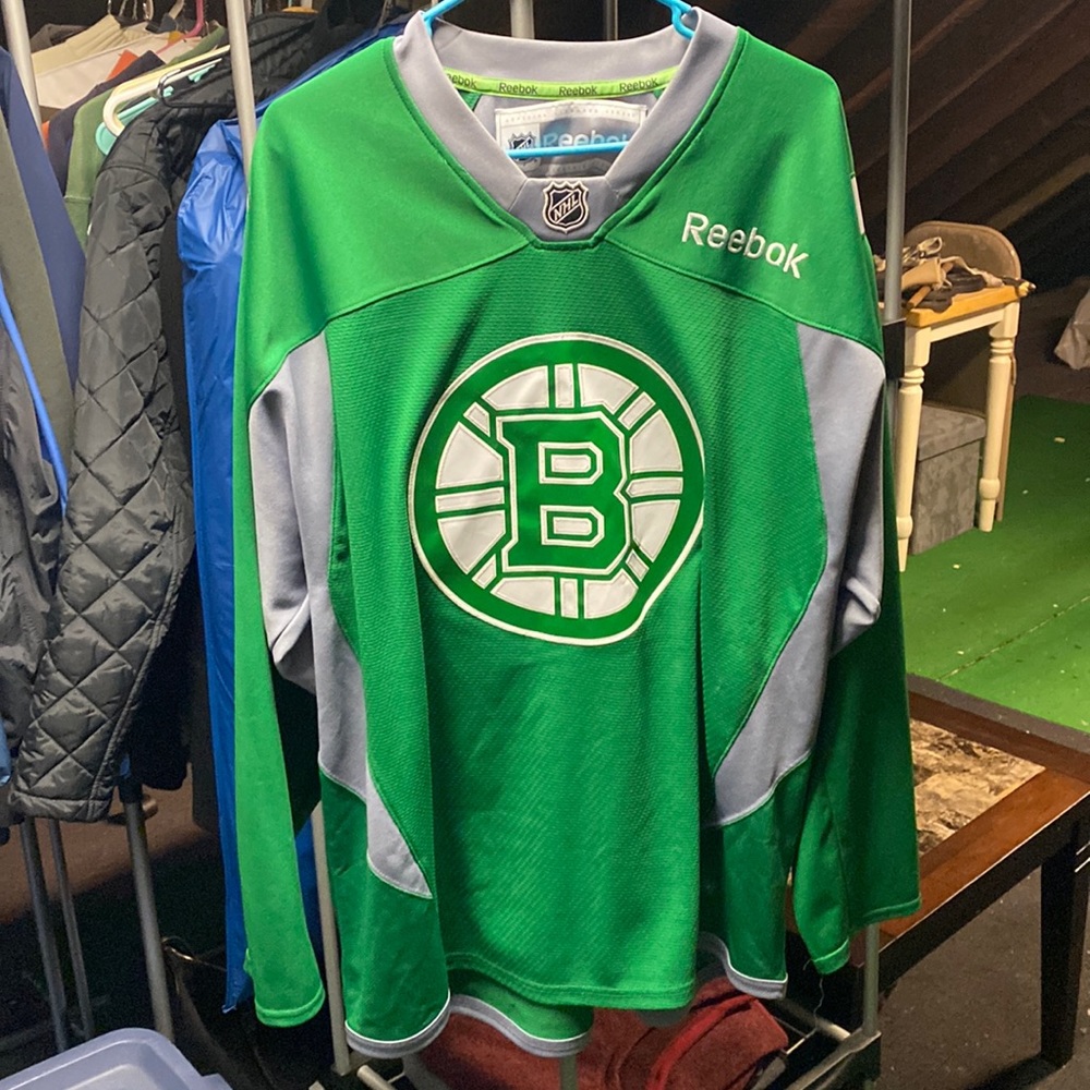 Bruins St. Paddy’s Day practice Jersey